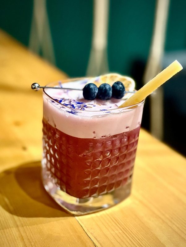 Blueberry jam sour, cocktail maison Pasta Pello